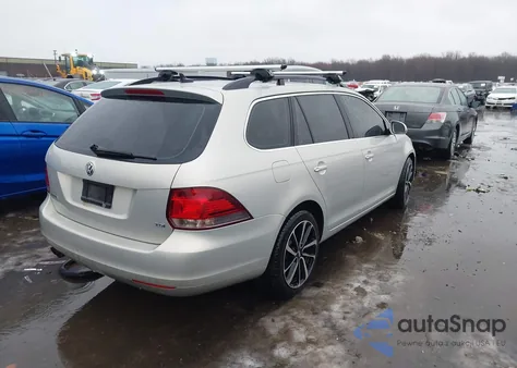 2011 Volkswagen Jetta Sportwagen 2.0L Tdi from USA, damaged, VIN 3VWPL7AJ9BM694190